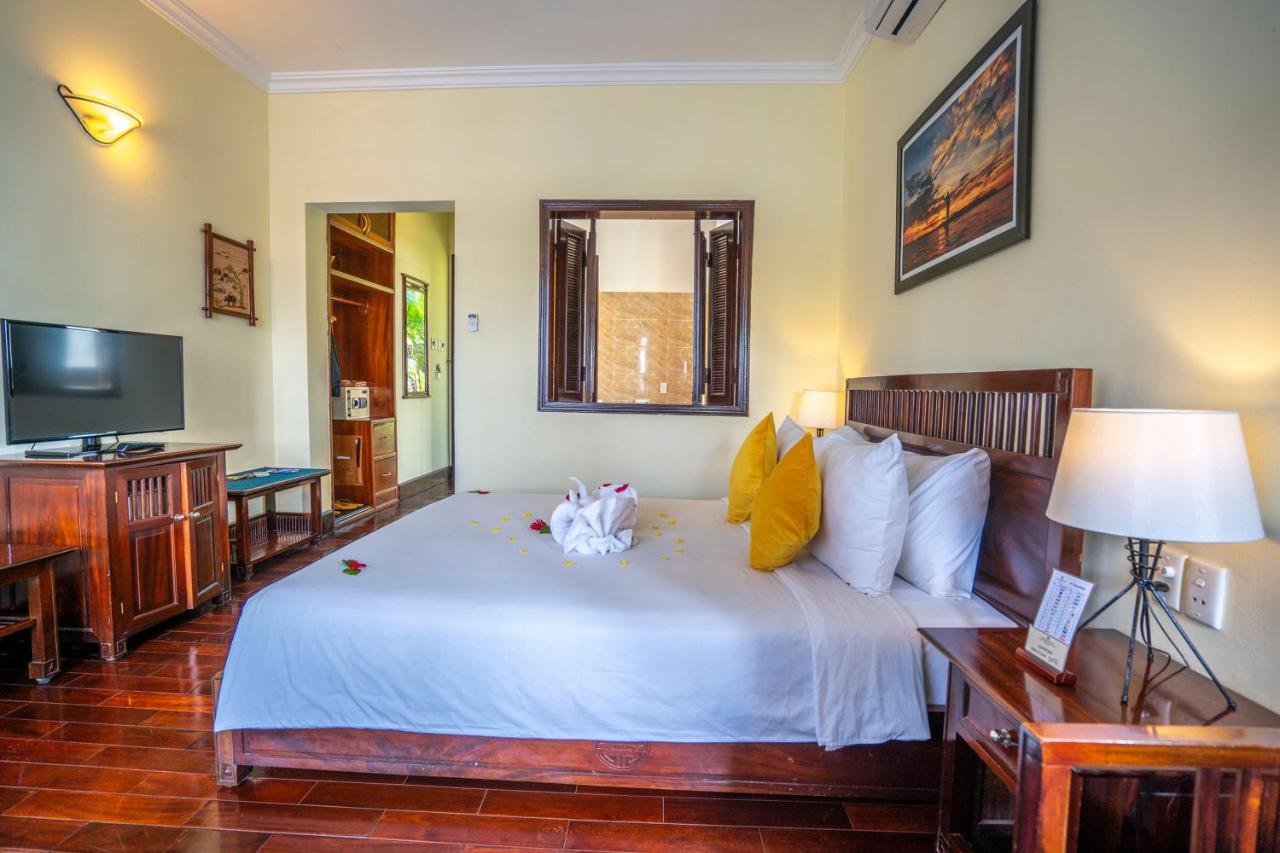 Hoi An Riverside Resort & Spa Exterior foto